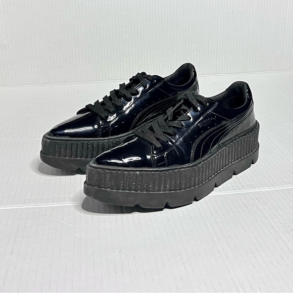 Stylish Women's Black Platform Sneakers - Picture 4 of 13